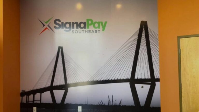 Attracting Customers Using Retail Wrap Graphics