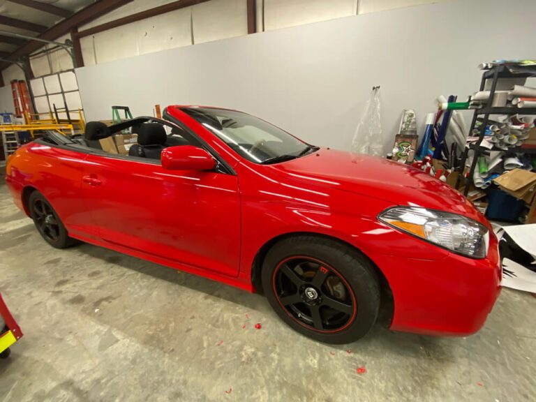 Highlighting Modern Wrap Styles Through Crisp Imagery