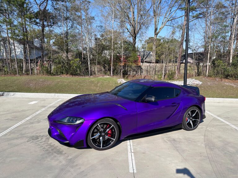 Highlighting Detailed Wrap Graphics With Sharp Imagery