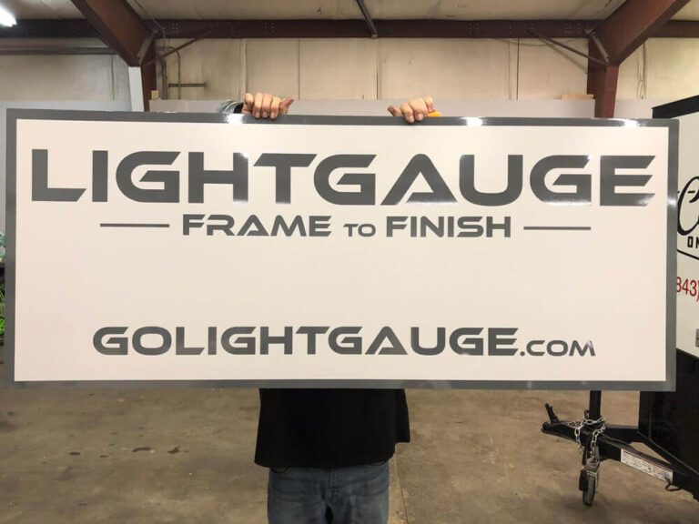 Displaying Professional Sign Printing Through Banner Artwork